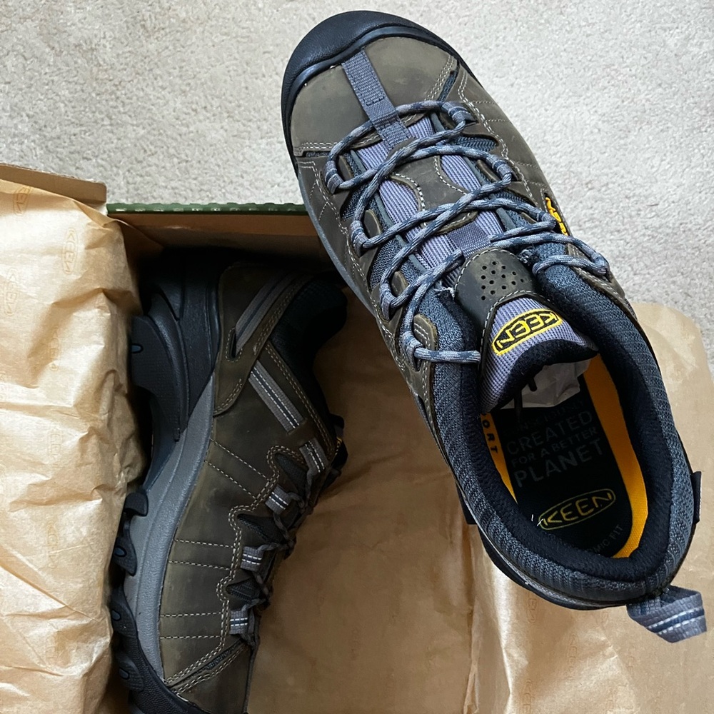KEEN Men's Targhee Gargoyle/Midnight Navy Size 11 / BRAND NEW
